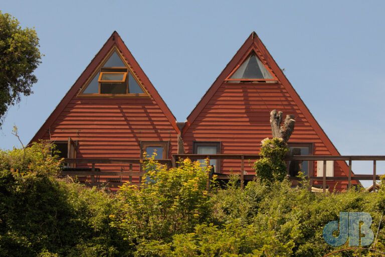 Clifftop chalets